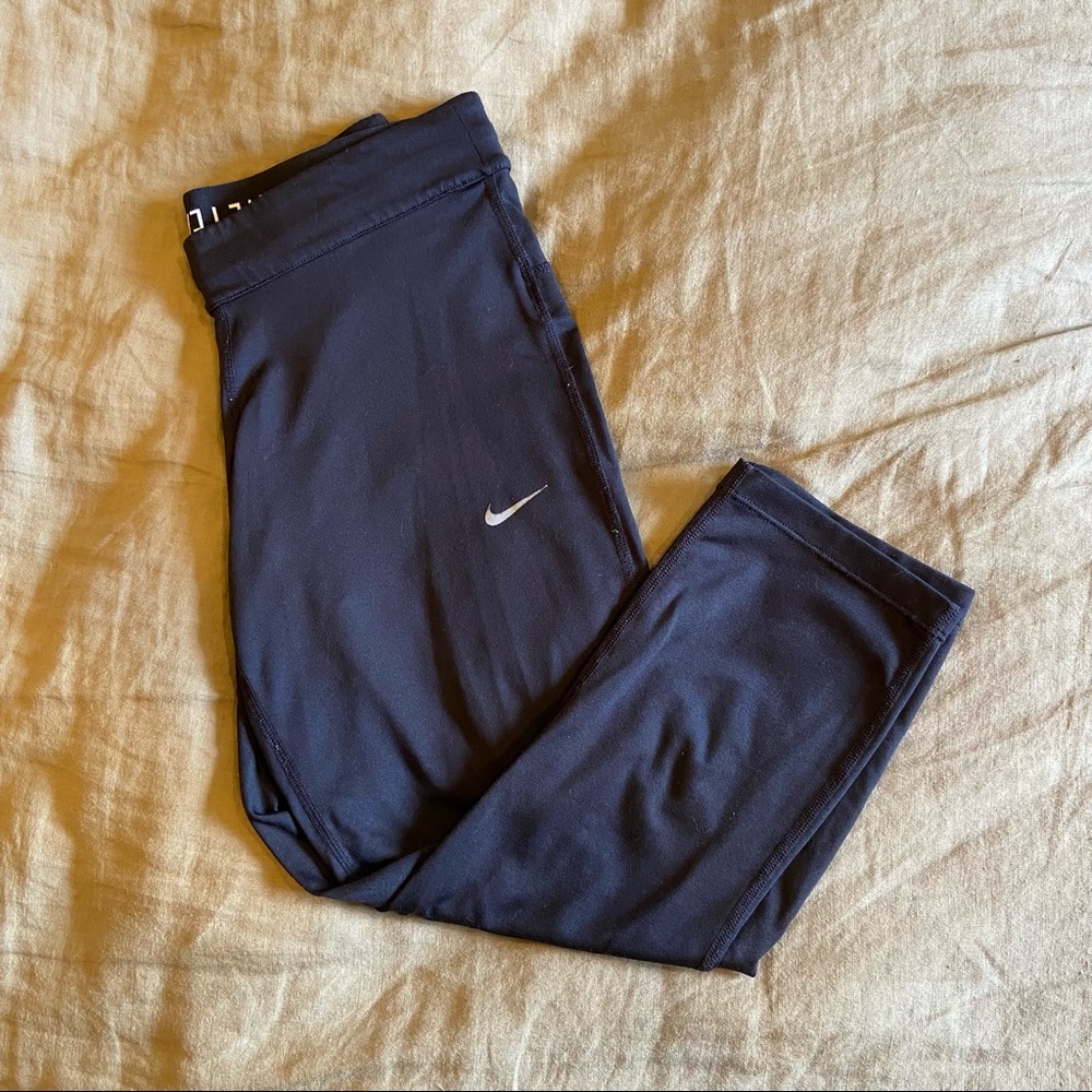 NIKE PRO black crop leggings